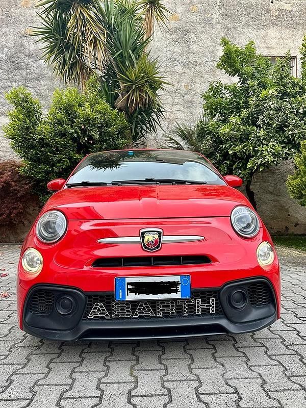 Usata Fiat 500 Abarth 145 CV (106 kW) 2019 Rosso Utilitaria