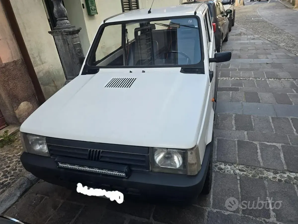 Usata Fiat Panda 4x4 48 CV (35 kW) 1988 Bianco Utilitaria