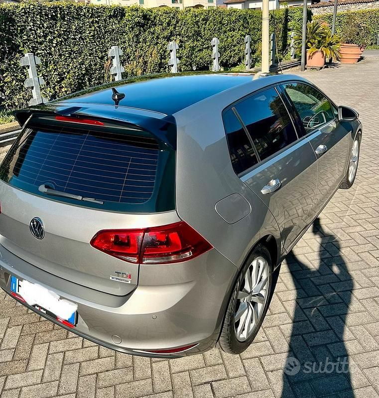 Usata VW Golf VII Highline 110 CV (80 kW) 2016 Berlina