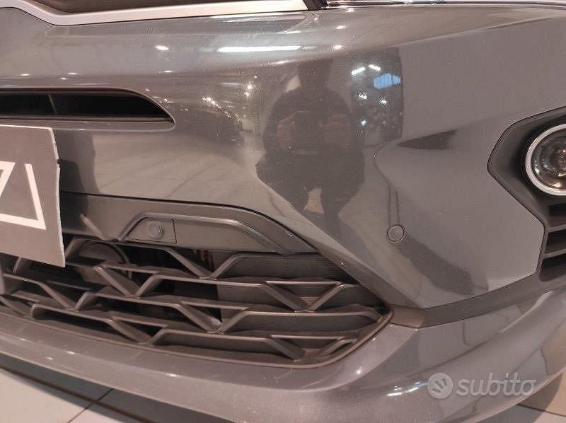 Usata Kia Rio Style 101 CV (74 kW) 2021 Grigio Berlina