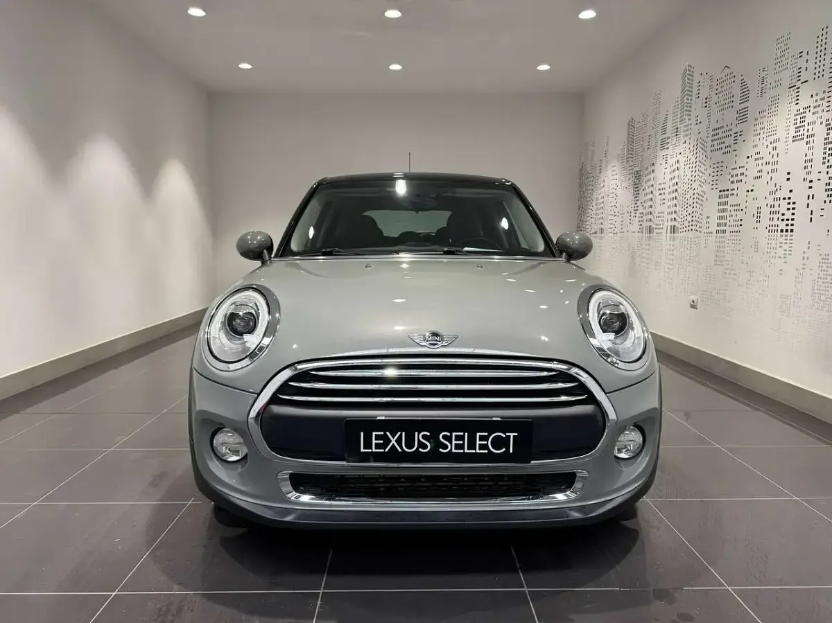 Usata Mini ONE 102 CV (75 kW) 2015 Bicolor grigio tetto nero Utilitaria
