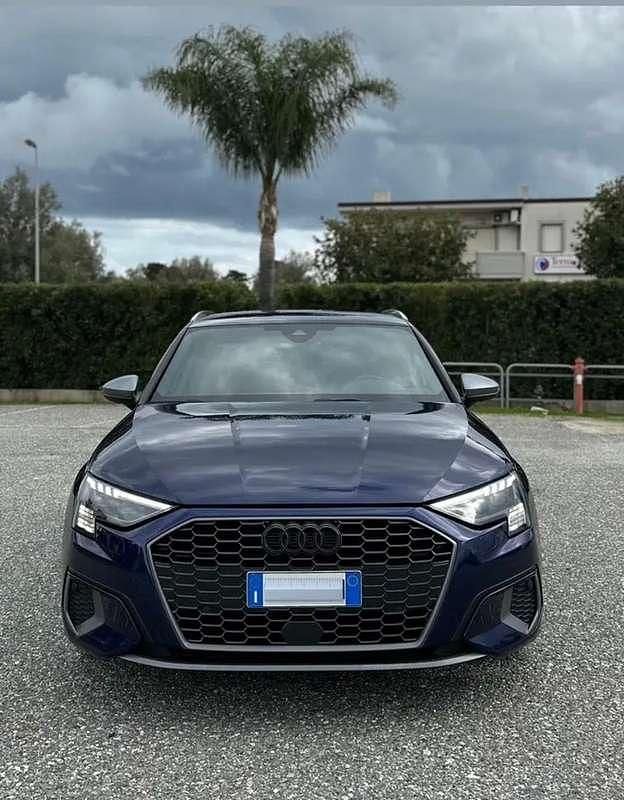Usata Audi A3 S-Line 150 CV (110 kW) 2021 Blu/azzurro Berlina