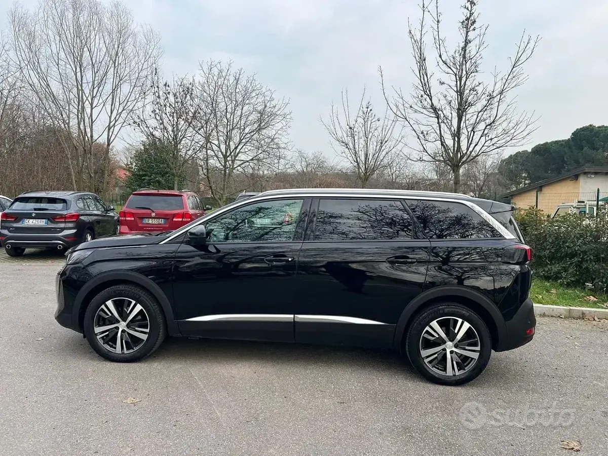 Usata Peugeot 5008 2023 Nero SUV