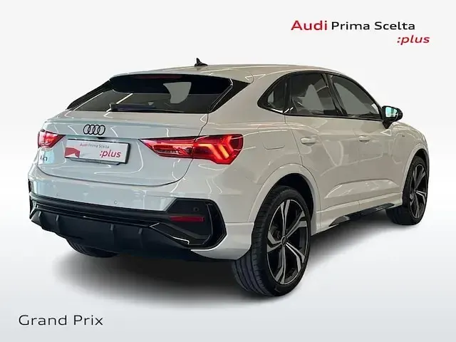 Usata Audi Q3 Sportback Comfort 150 CV (110 kW) 2025 Bianco ghiaccio metallizzato SUV