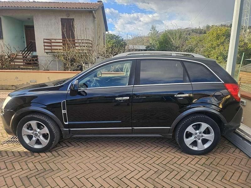 Usata Opel Antara Cosmo 150 CV (110 kW) 2008 Nero SUV