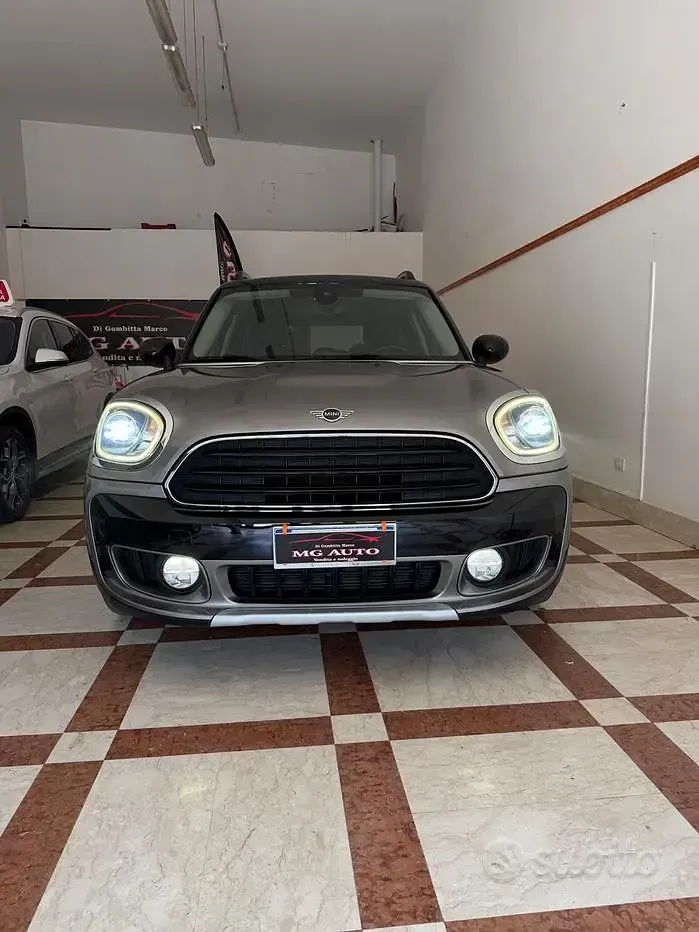 Usata Mini Cooper Countryman Hype 150 CV (110 kW) 2018 Grigio SUV