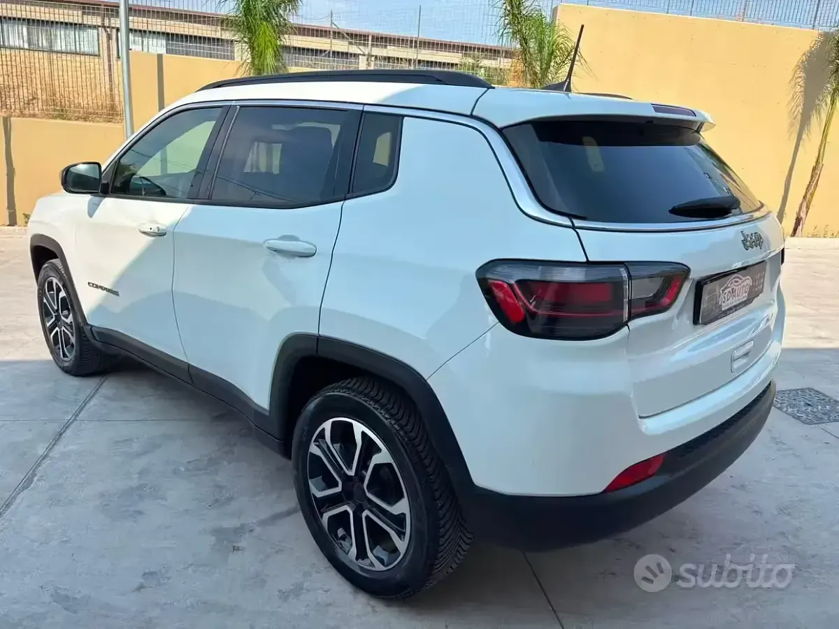 Usata Jeep Compass 131 CV (96 kW) 2022 Bianco SUV
