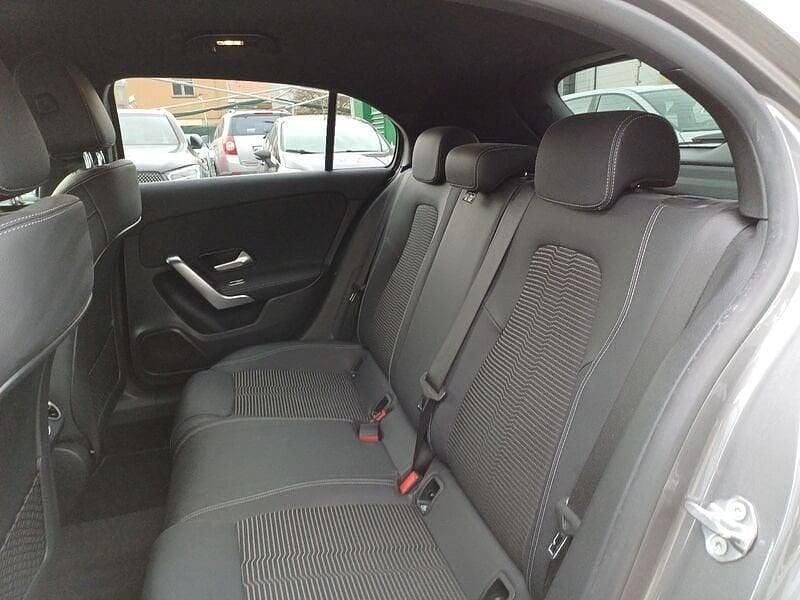 Usata Mercedes A180 Edition 116 CV (85 kW) 2022 Grigio montagna Utilitaria