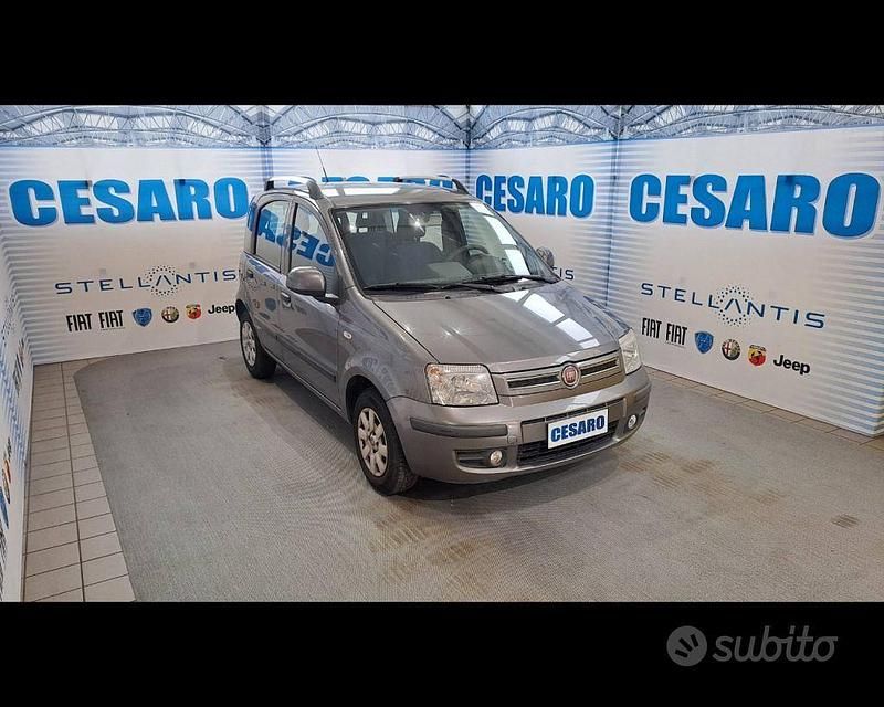 Usata Fiat Panda Dynamic 60 CV (44 kW) 2010 Grigio quarzo Berlina