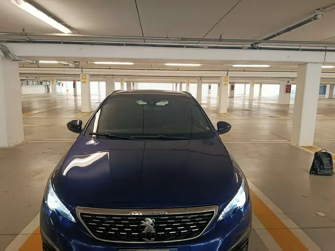Usata Peugeot 308 SW GT-line 131 CV (96 kW) 2019 Station wagon