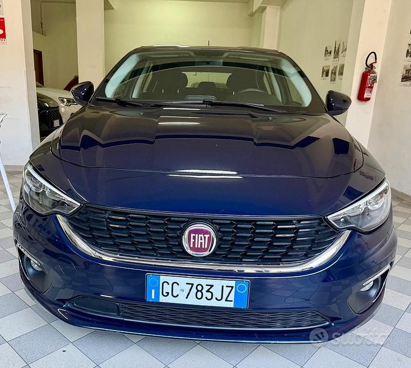 Usata Fiat Tipo Lounge 120 CV (88 kW) 2020 Blu Berlina