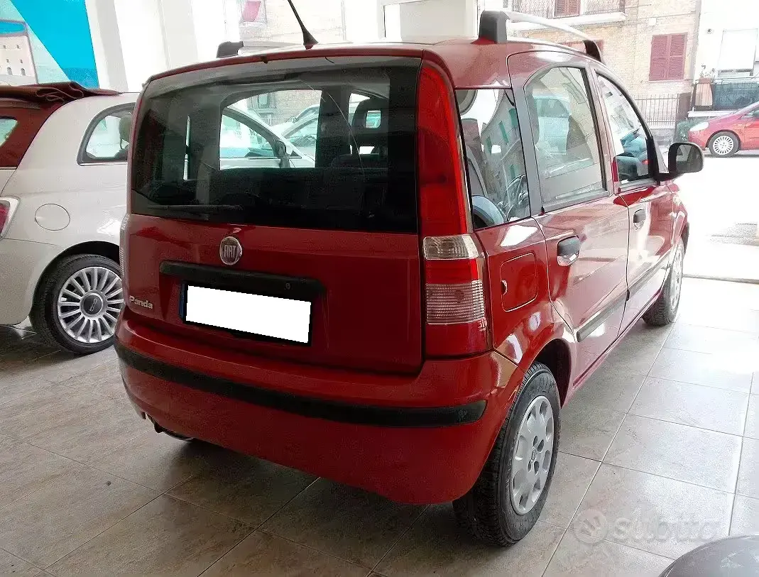 Usata Fiat Panda 69 CV (50 kW) 2011 Rosso Utilitaria