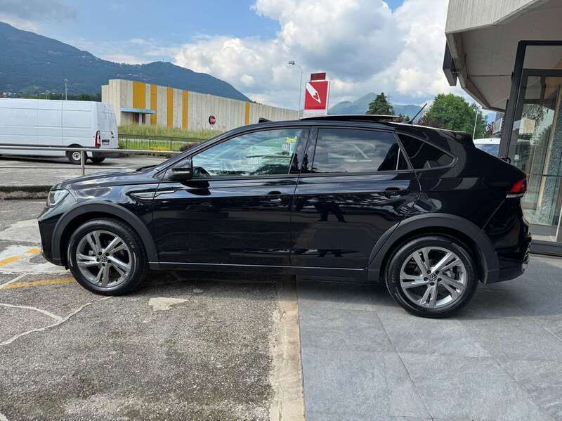 Usata VW Taigo R-line 110 CV (80 kW) 2023 Nero SUV