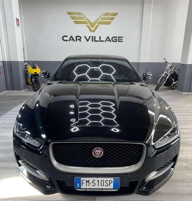 Nero Usata 2018 Jaguar XE R-Sport Tre volumi | 14.000 € (Super prezzo) - Immagine 1/4