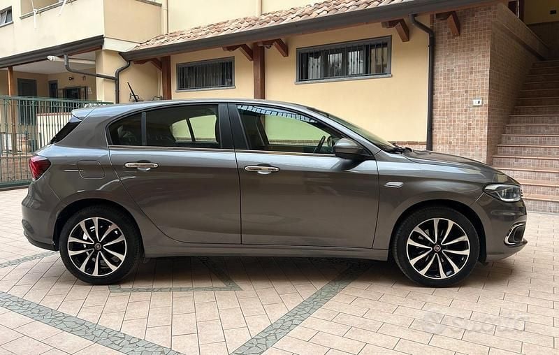 Usata Fiat Tipo S 95 CV (69 kW) 2020 Grigio Berlina
