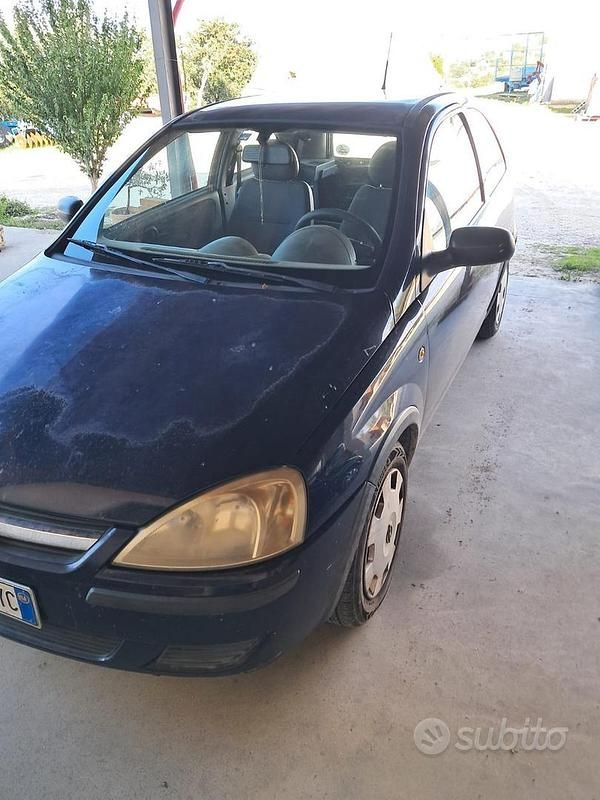 Usata Opel Corsa 69 CV (50 kW) 2004 Utilitaria