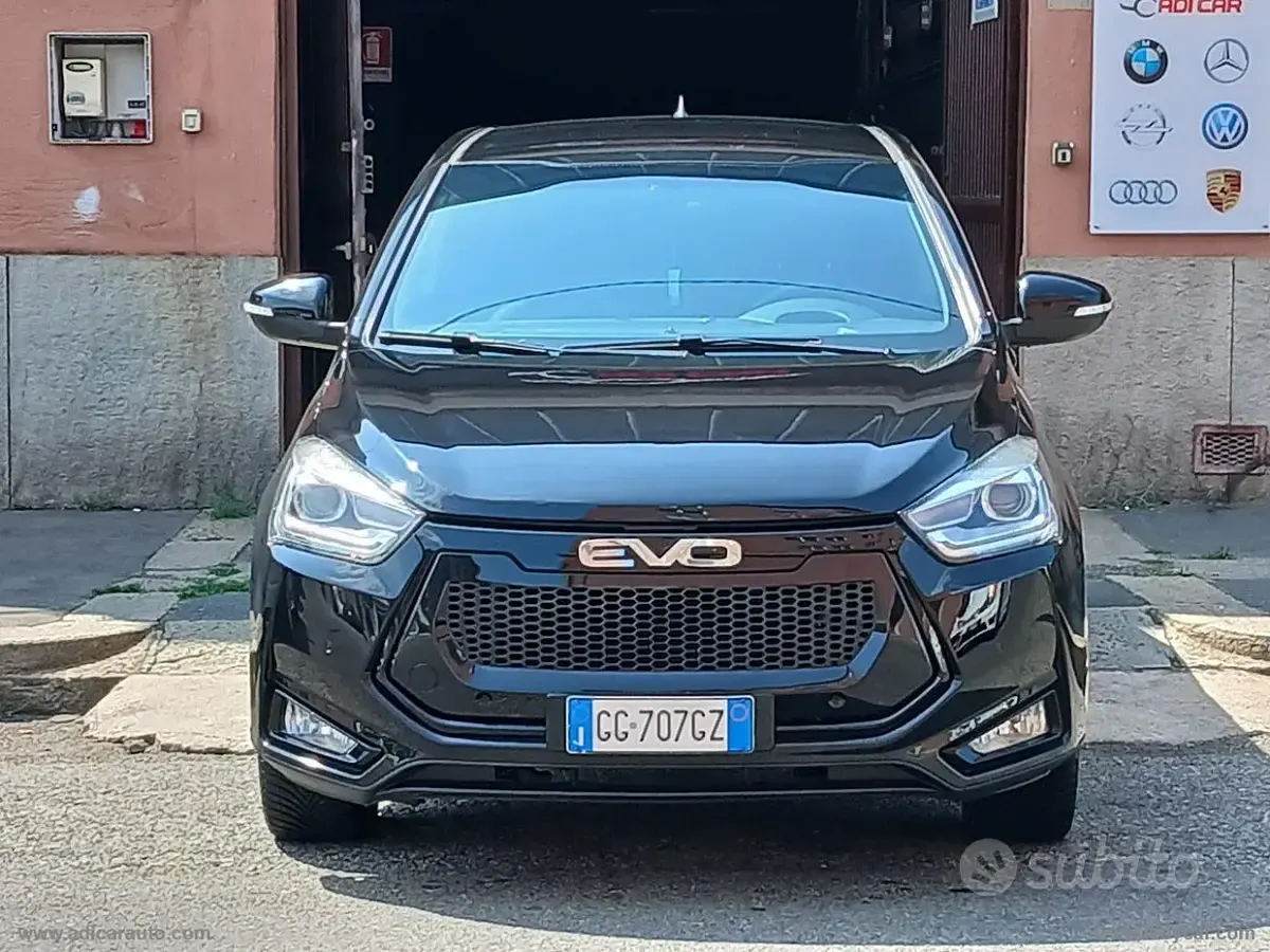 Usata EVO Evo 3 113 CV (83 kW) 2022 Nero SUV