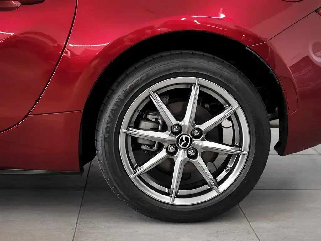 Nuova Mazda MX5 132 CV (97 kW) 2026 Soul red Cabrio
