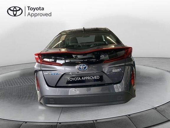 Usata Toyota Prius 122 CV (89 kW) 2021 Grigio Berlina