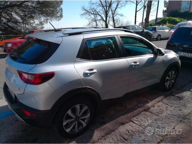 Usata Kia Stonic Turbo 100 CV (73 kW) 2022 Grigio SUV