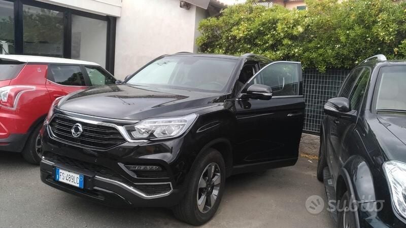 Nero Usata 2019 Ssangyong (KGM) Rexton SUV | 15.500 € (Super prezzo) - Immagine 1/4