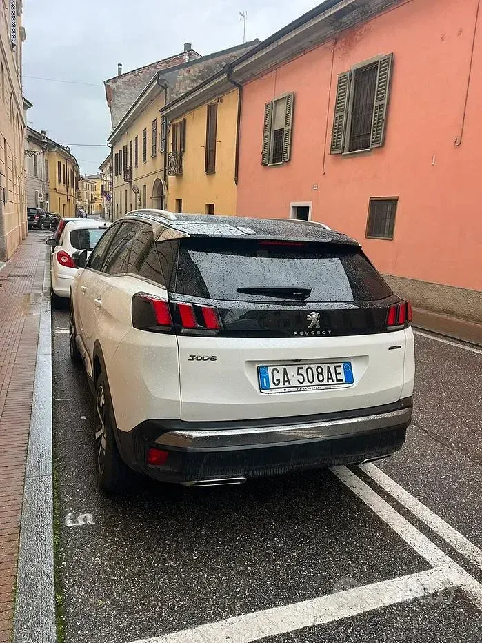 Usata Peugeot 3008 GT-line 131 CV (96 kW) 2020 Bianco SUV
