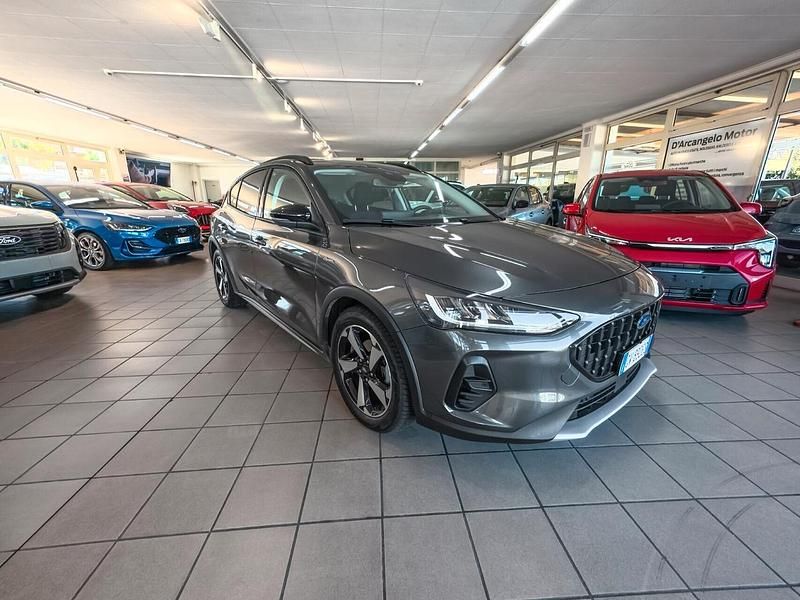Usata Ford Focus Active 125 CV (91 kW) 2024 Grigio Berlina