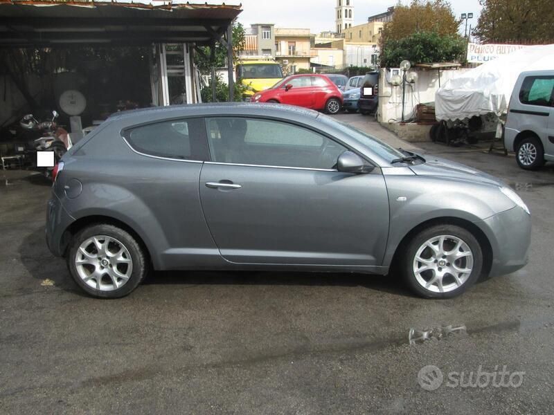 Usata Alfa Romeo MiTo Distinctive 120 CV (88 kW) 2009 Grigio Utilitaria