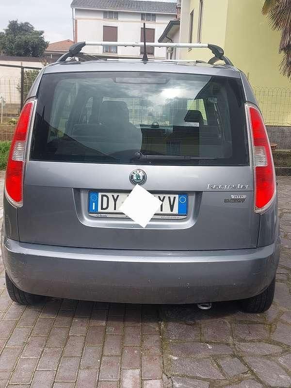Usata Skoda Roomster Plus Edition 69 CV (50 kW) 2009 Monovolume