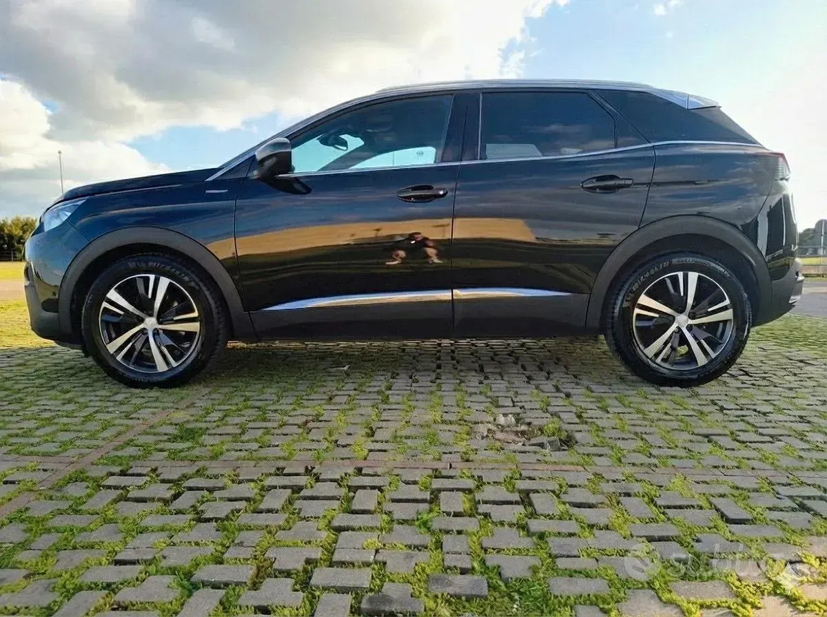 Usata Peugeot 3008 GT-line 120 CV (88 kW) 2017 SUV