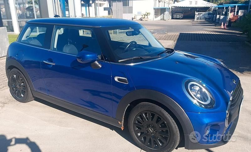 Usata Mini ONE 102 CV (75 kW) 2020 Blu Utilitaria