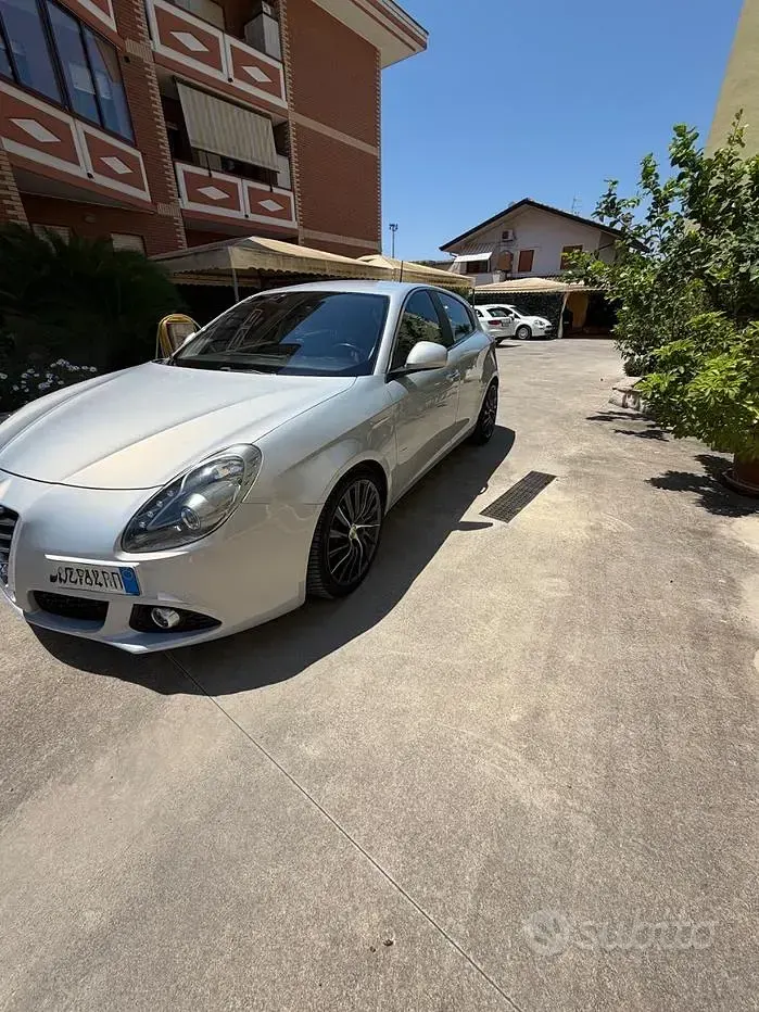 Usata Alfa Romeo Giulietta 150 CV (110 kW) 2013 Utilitaria