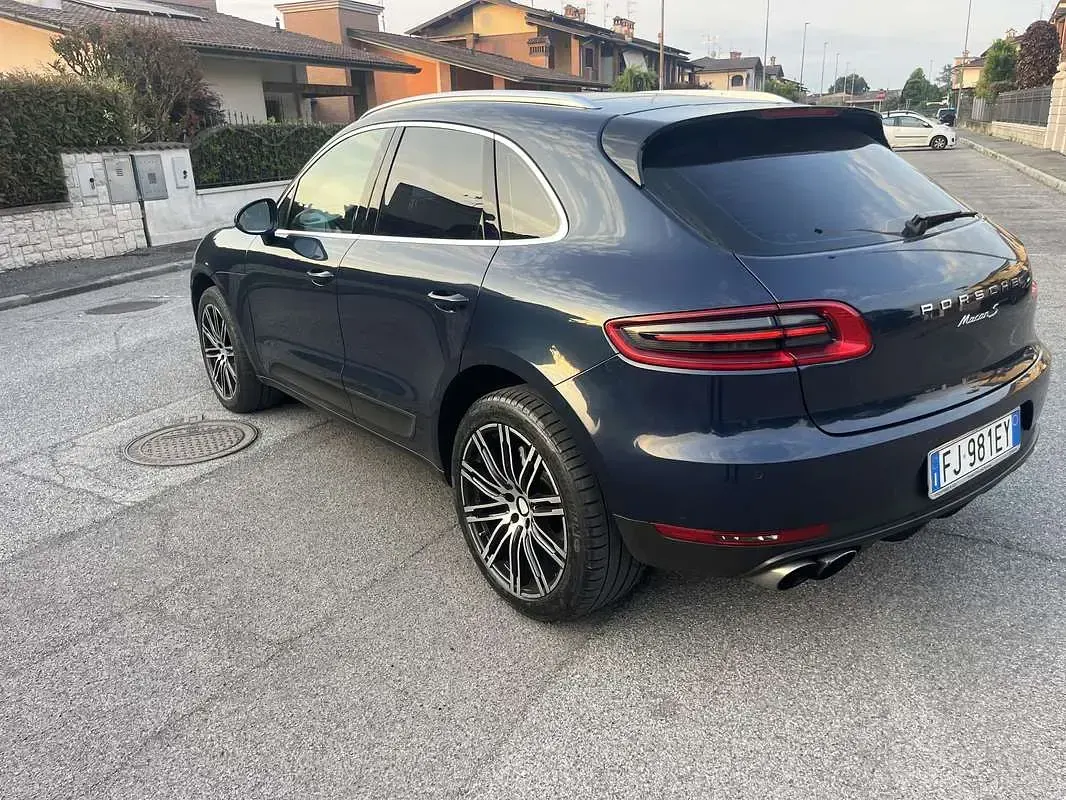 Usata Porsche Macan 250 CV (183 kW) 2015 Blu/azzurro SUV