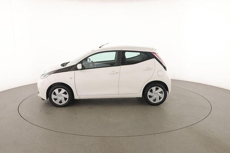 Usata Toyota Aygo Cool 70 CV (51 kW) 2017 Bianco Utilitaria