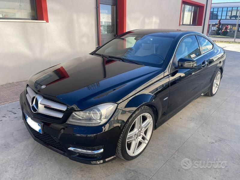 Nero Usata 2013 Mercedes C220 Avantgarde Coupé | 9900 € (Buon prezzo) - Immagine 1/4