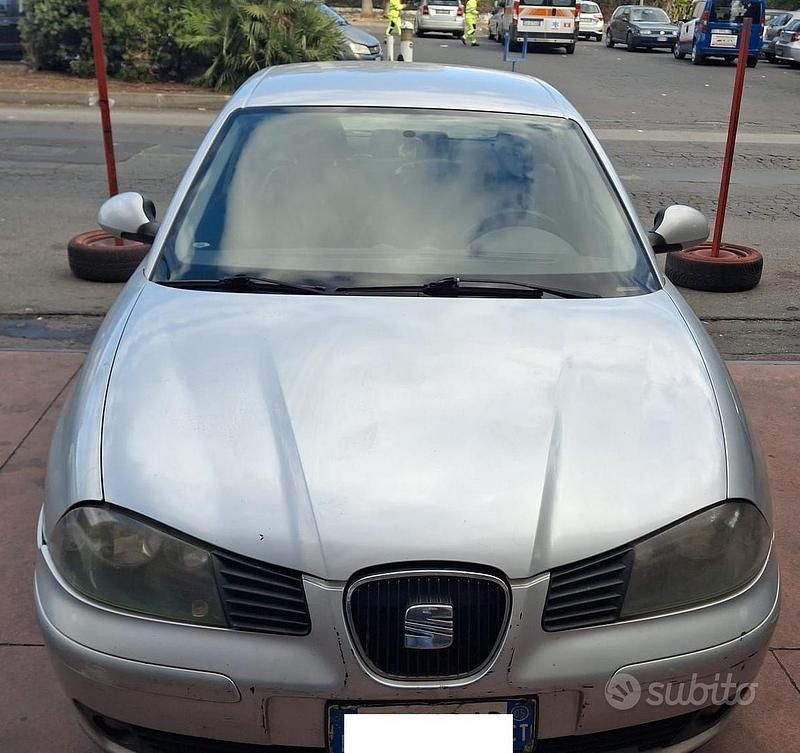 Usata 2005 Seat Ibiza Tre volumi | 600 € (Ottimo prezzo) - Immagine 1/4