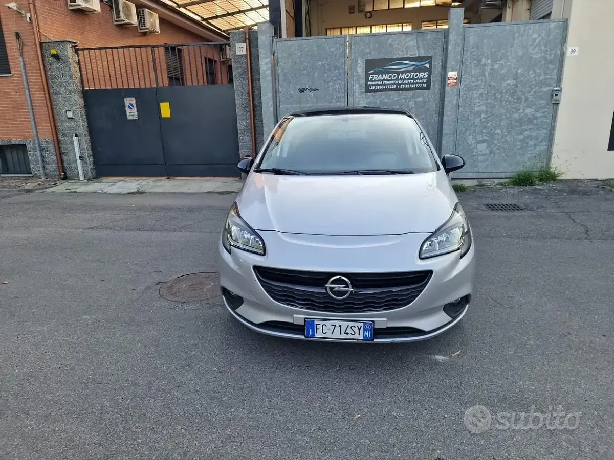 Usata Opel Corsa 90 CV (66 kW) 2016 Grigio Utilitaria