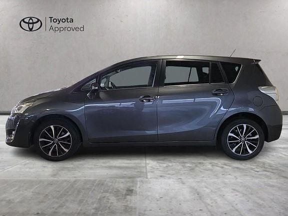Usata Toyota Verso Active 132 CV (97 kW) 2017 Grigio Monovolume