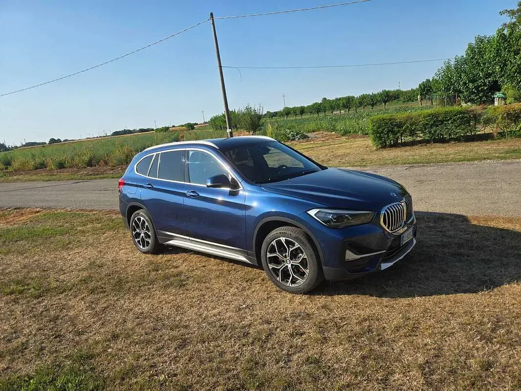 Usata BMW X1 150 CV (110 kW) 2020 Blu/azzurro SUV