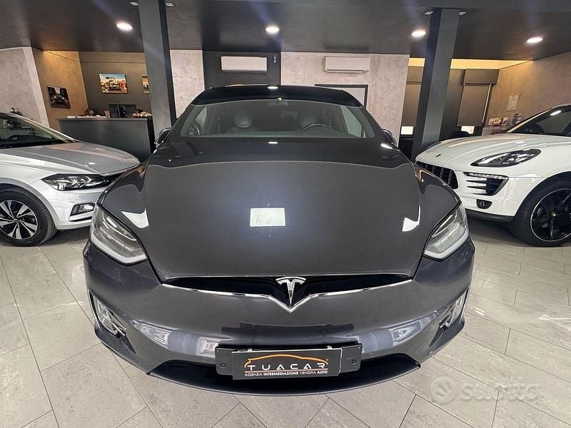 Usata Tesla Model X 386 kW (525 CV) 2018 Grigio SUV