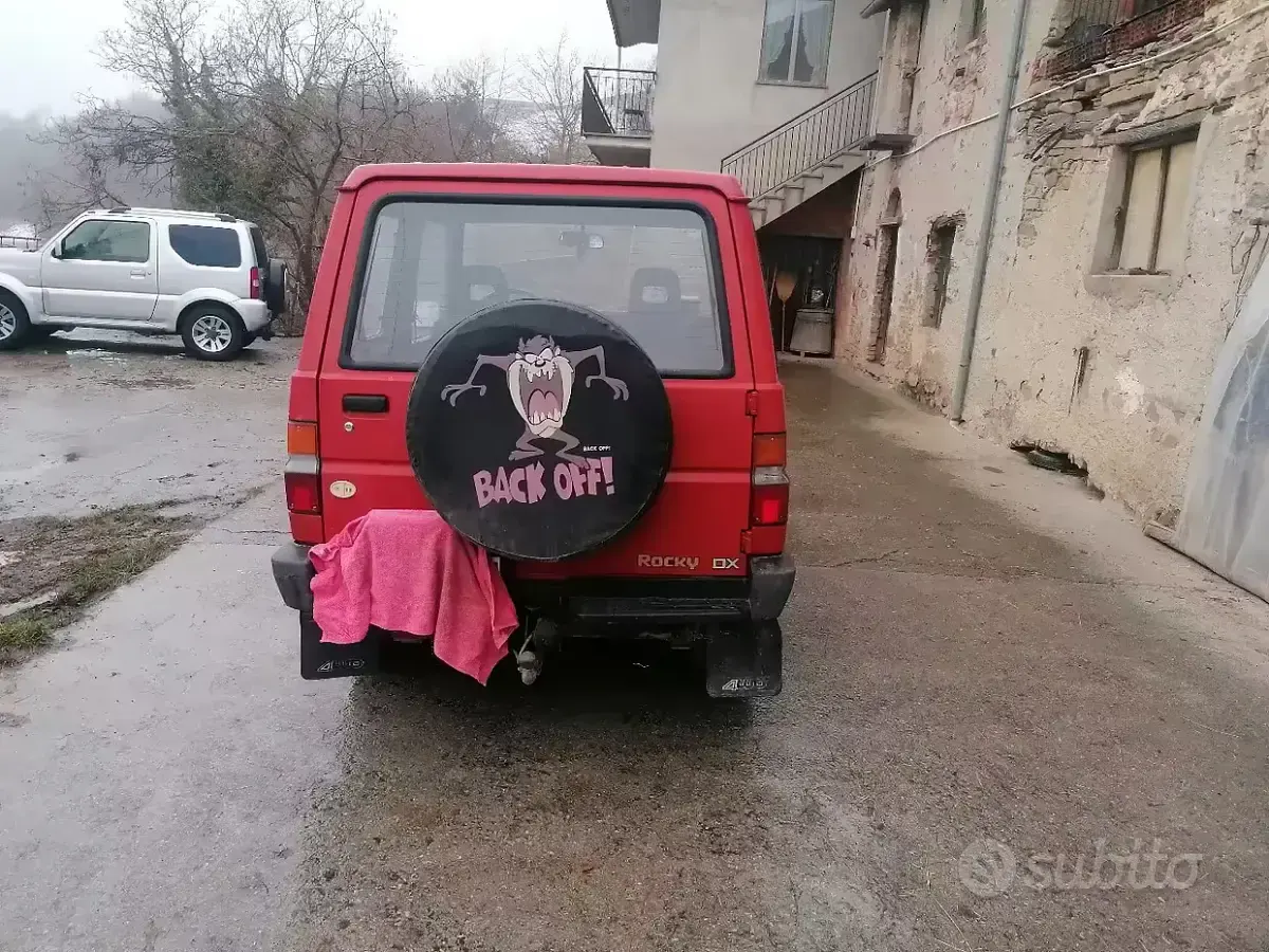 Usata Daihatsu Rocky 88 CV (64 kW) 1990 SUV