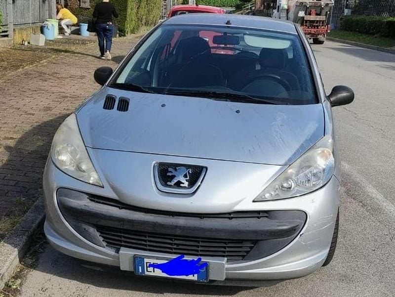 Usata Peugeot 206 75 CV (55 kW) 2011 Grigio Berlina
