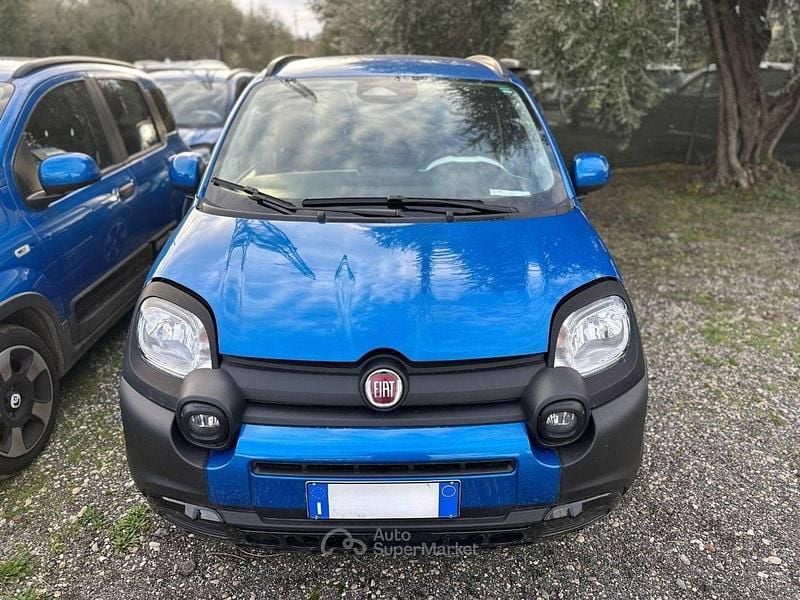Usata Fiat Panda Cross Cross 70 CV (51 kW) 2025 Blu Utilitaria
