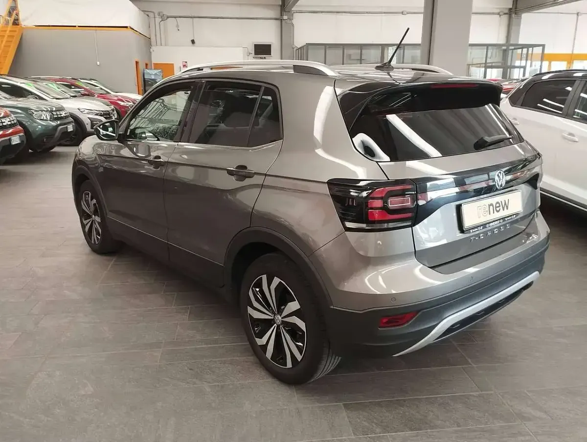 Usata VW T-Cross Advance 116 CV (85 kW) 2020 Grigio scuro metallizzato SUV