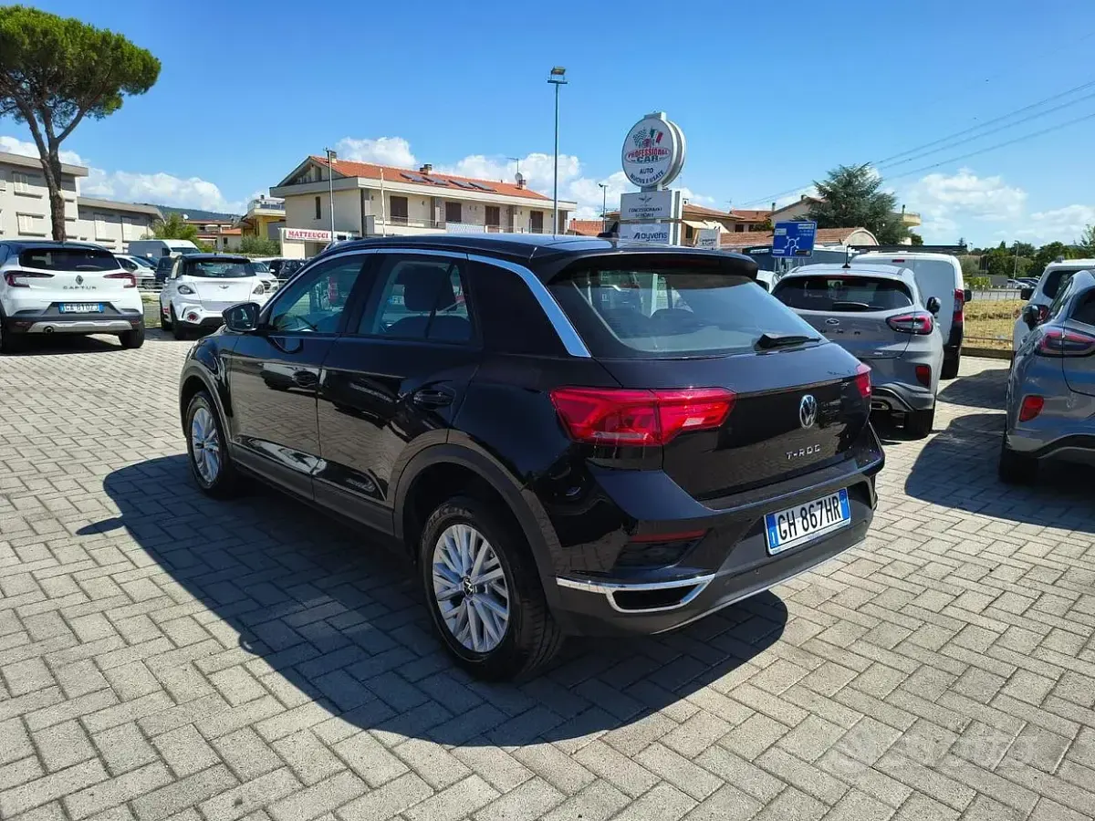 Usata VW T-Roc Business 116 CV (85 kW) 2021 Nero SUV
