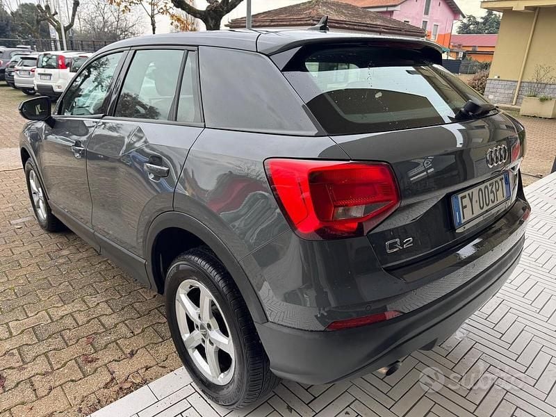 Usata Audi Q2 Business 116 CV (85 kW) 2019 Grigio SUV