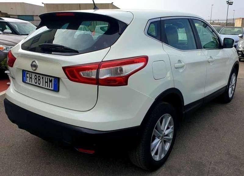 Usata Nissan Qashqai Acenta 116 CV (85 kW) 2014 Bianco SUV