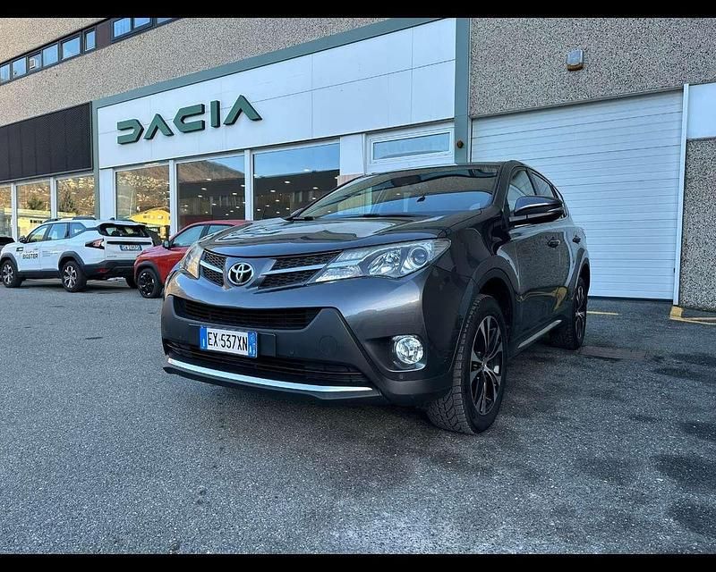 Usata Toyota RAV4 Lounge 124 CV (91 kW) 2015 Grigio SUV