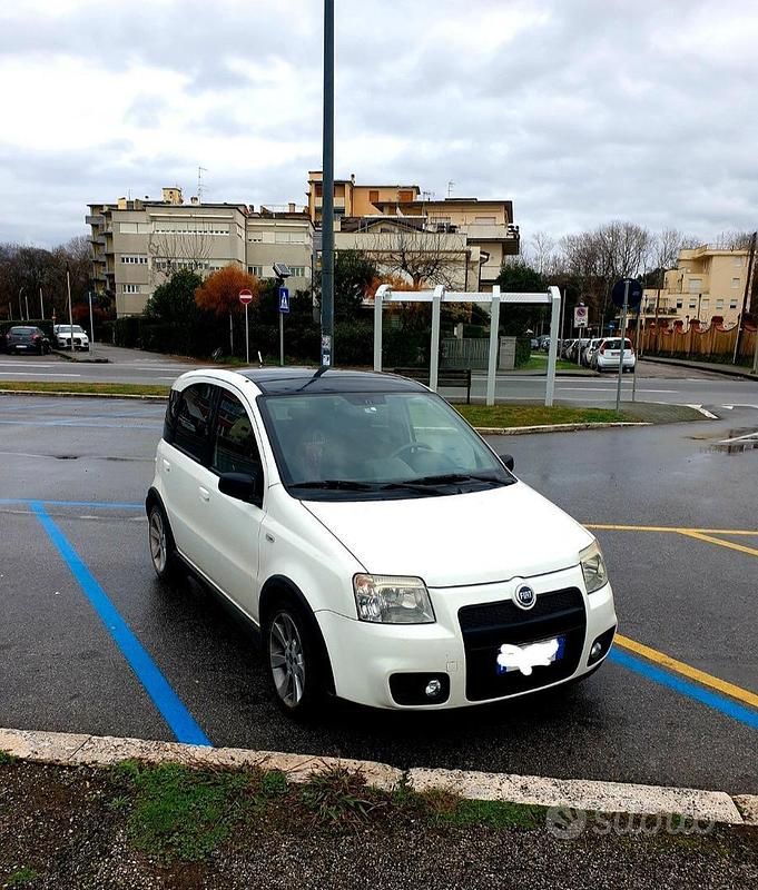 Usata Fiat Panda 100 CV (73 kW) 2007 Bianco Utilitaria