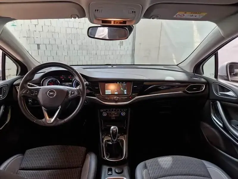 Occasion Opel Astra Business Elegance 105 ch (77 kW) 2021 Argent Berline
